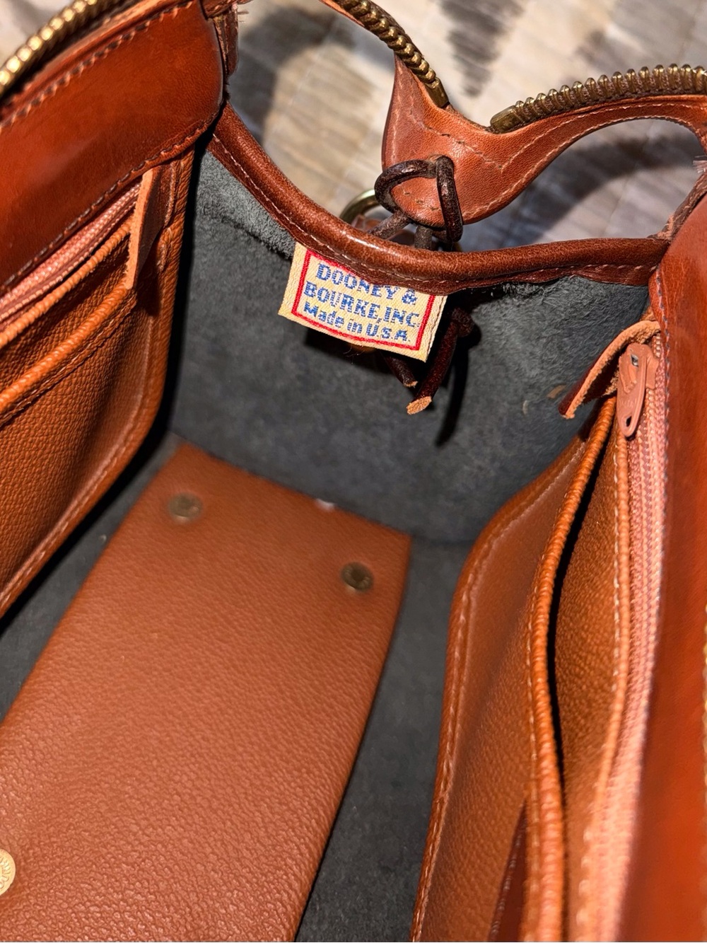Dooney & Bourke / Vintage Black with Brown Leather Trim Pebble Satchel - Picture 6 of 16
